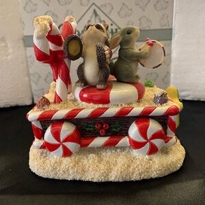 Fitz and Floyd Charming Tails Christmas figurine